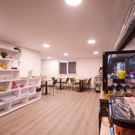 U-Hotel Dario ลูโก ภายนอก รูปภาพ