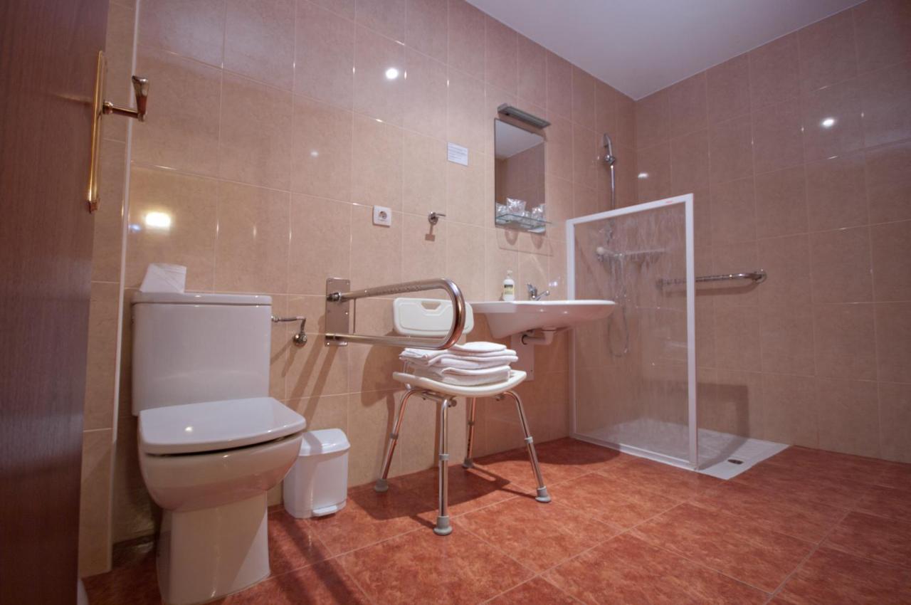 U-Hotel Dario ลูโก ภายนอก รูปภาพ