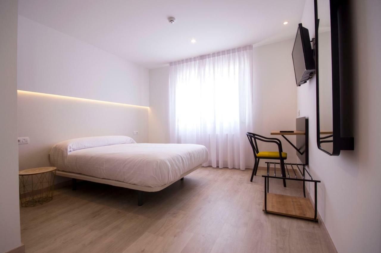U-Hotel Dario ลูโก ภายนอก รูปภาพ